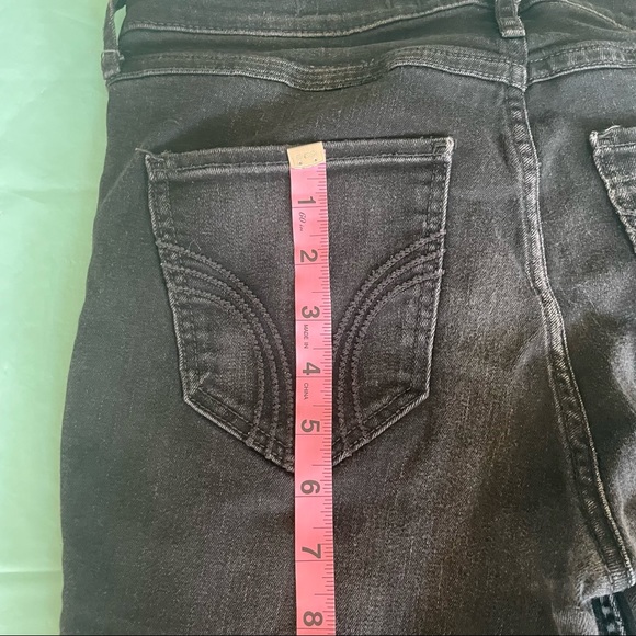 ‼️HOLLISTER DISTRESSED JEANS - Picture 8 of 14